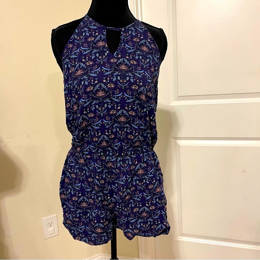 Aeropostale Floral romper  / M